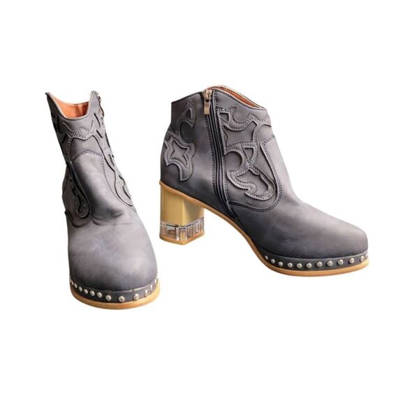 Boots Gray Country Western Cowboy Silver Studded Chunky Heel Ankle Booties - Picture 1 of 13